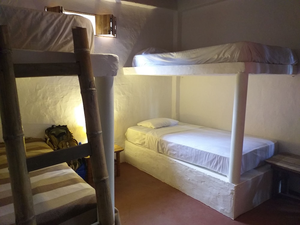 Shared Dormitory, Mixed Dorm, Shared Bathroom (4 People) photo 1