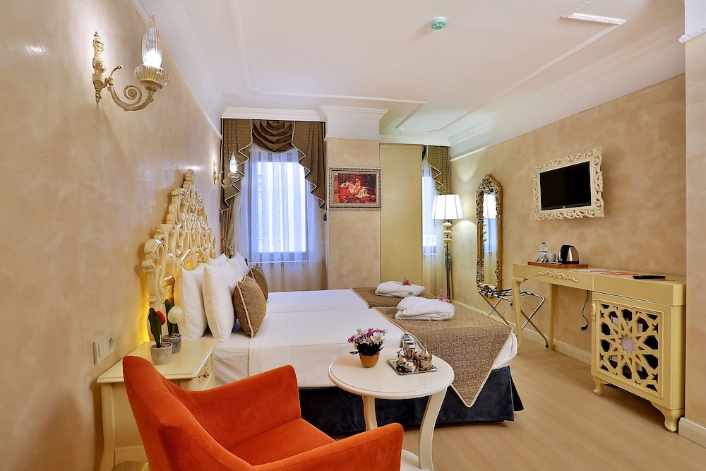 Comfort Double Room Single Use, 1 Bedroom, City View photo 2