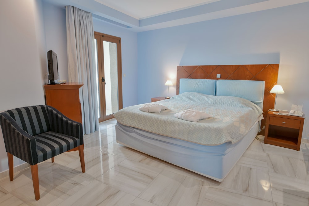 Executive Suite, Jetted Tub, Sea View