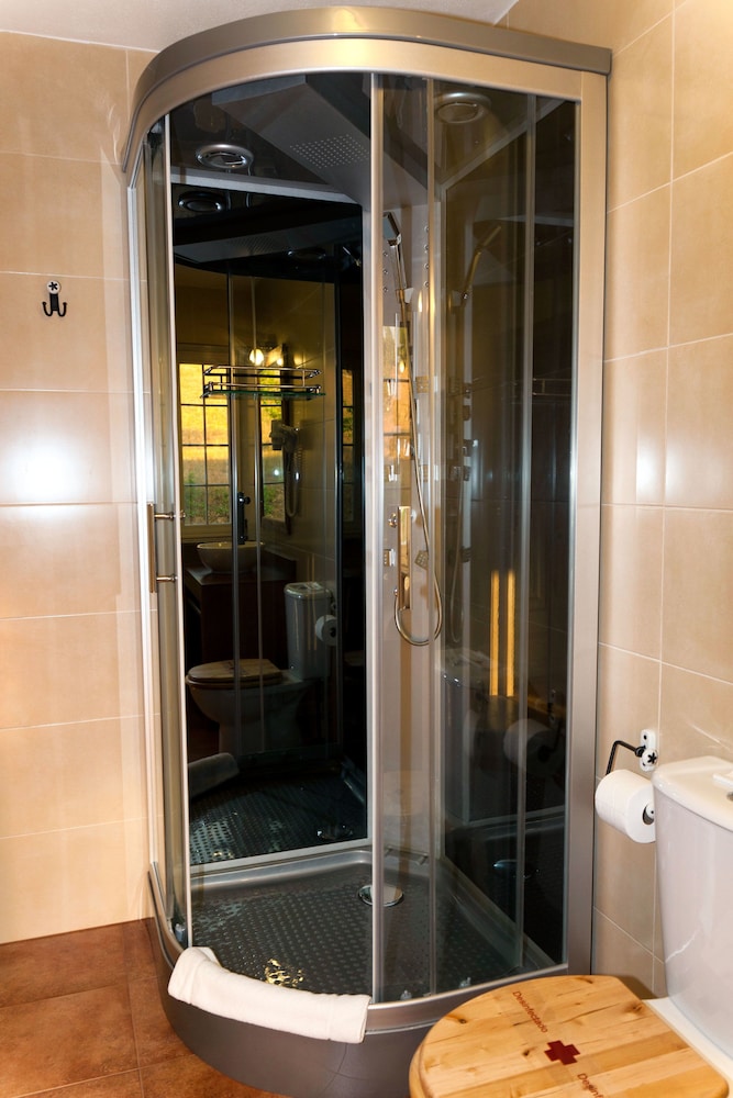 Superior Triple Room, Garden View photo 3