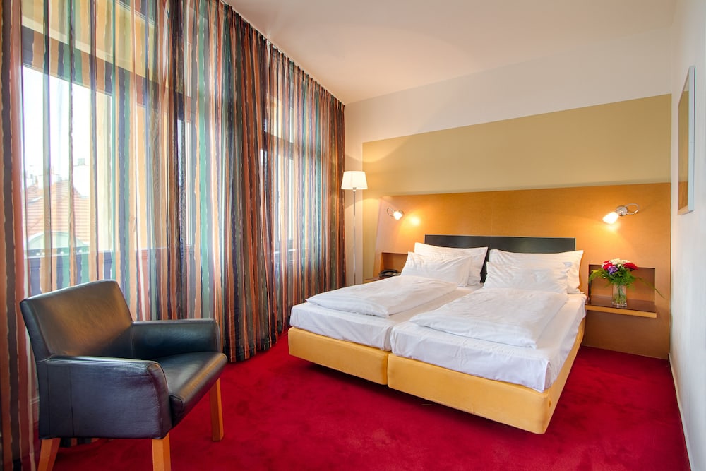 Deluxe Double Room - Photo 1