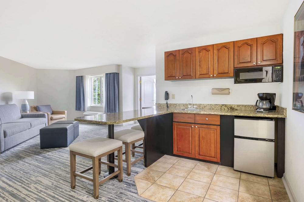2 Bedroom 2 King Suite - Photo 5