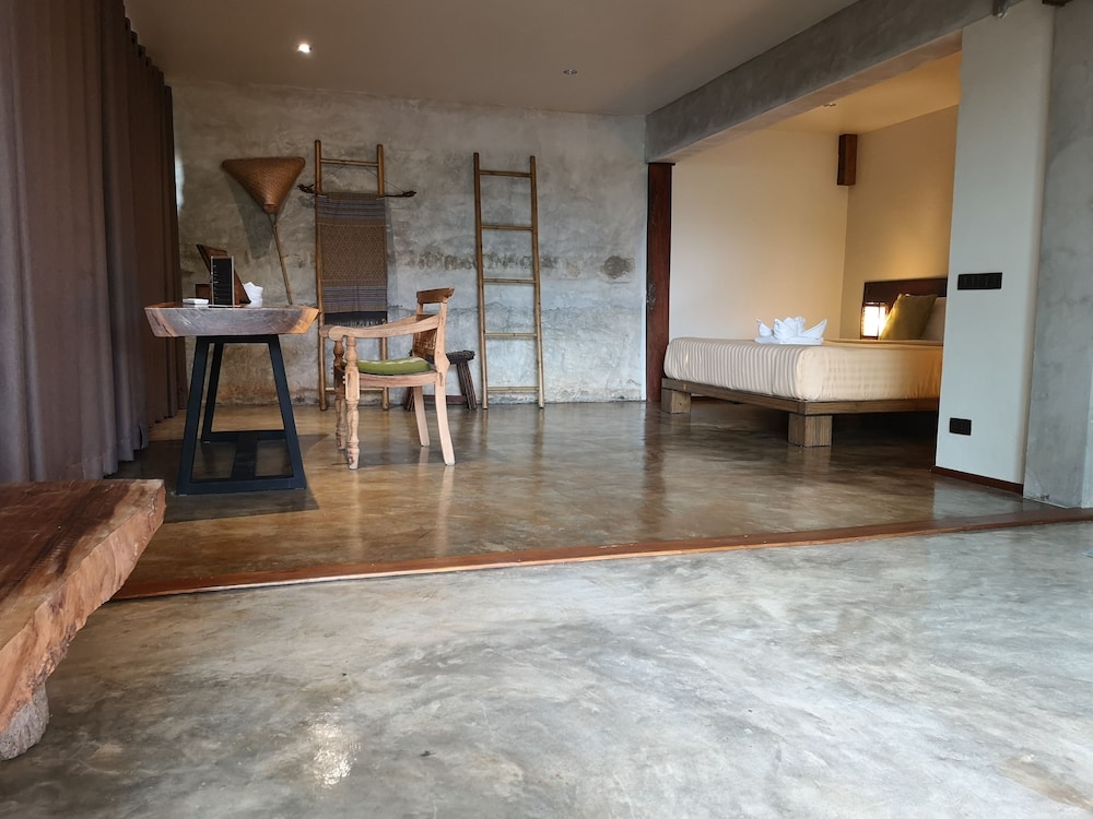 Luxury Double Room, 1 King Bed, Garden View