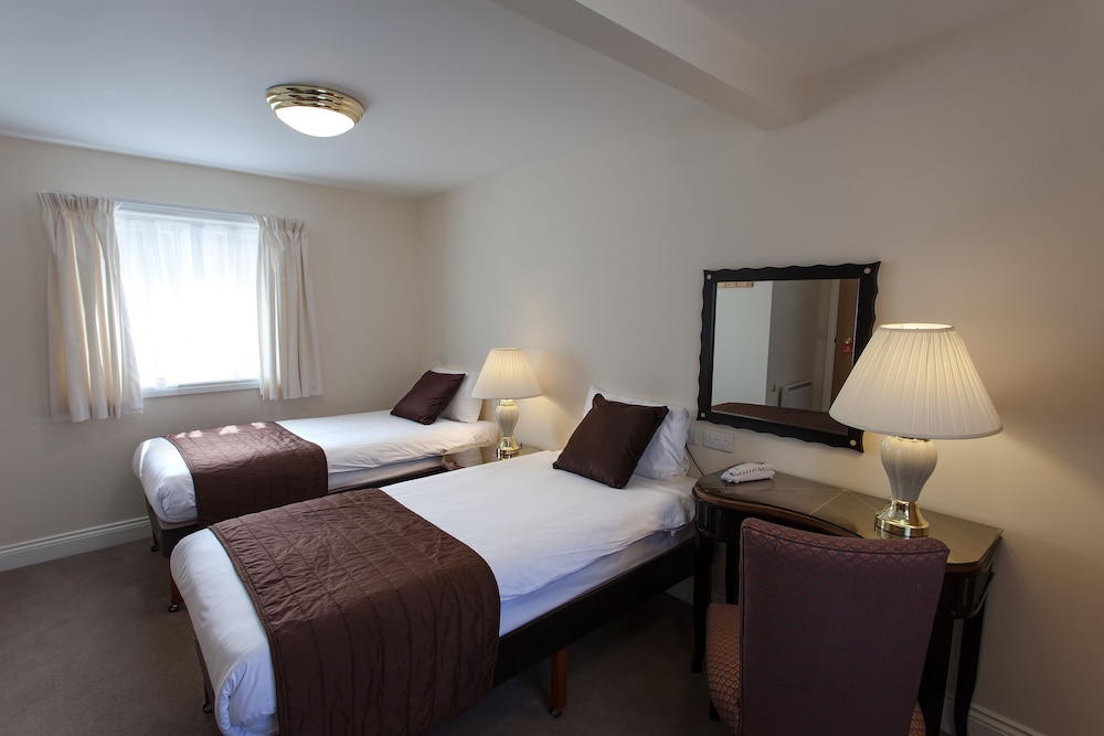 Twin Room - Photo 1