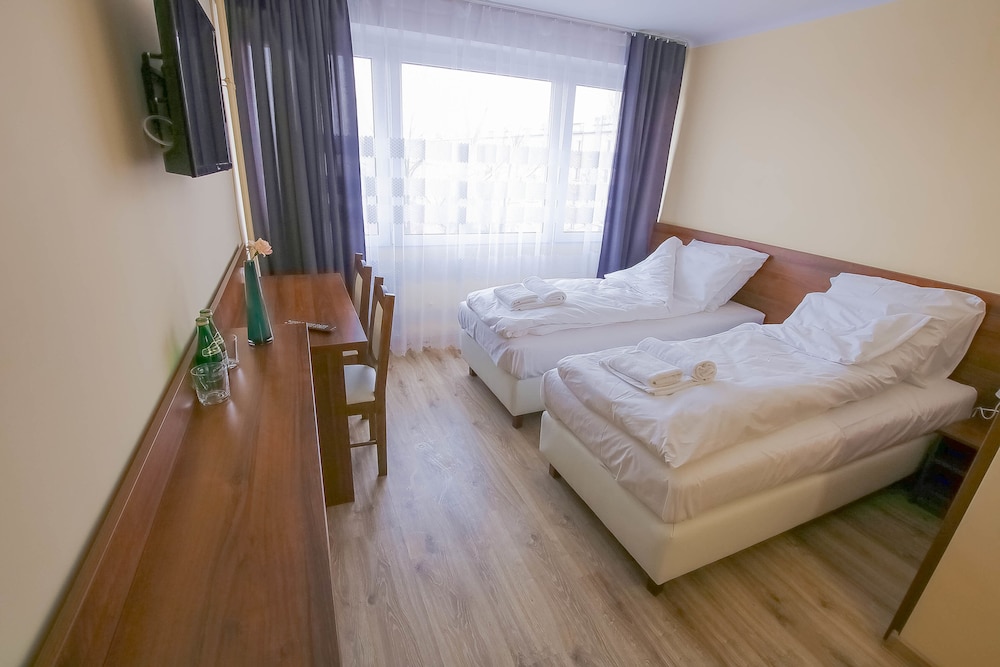 Standard Twin Room photo 1