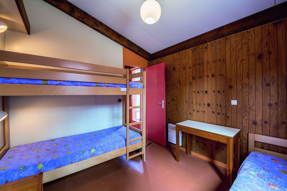 Club Cabin, 2 Bedrooms