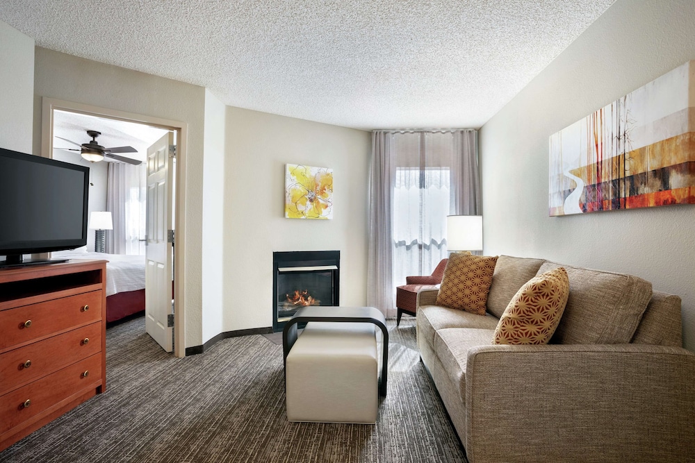 Suite, One King Bed, Non-Smoking - Photo 1