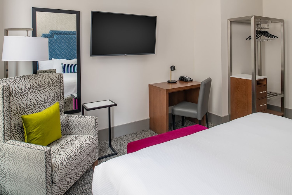 Deluxe Room, 1 King Bed, Park View
