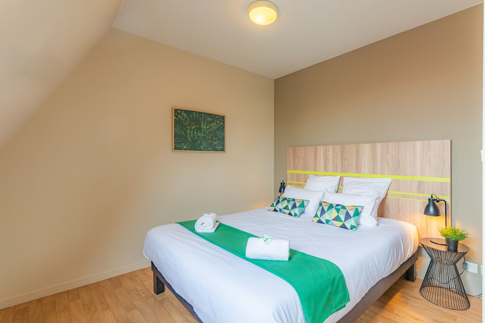 Double Room, 1 Double Bed with Sofa bed - Photo 2