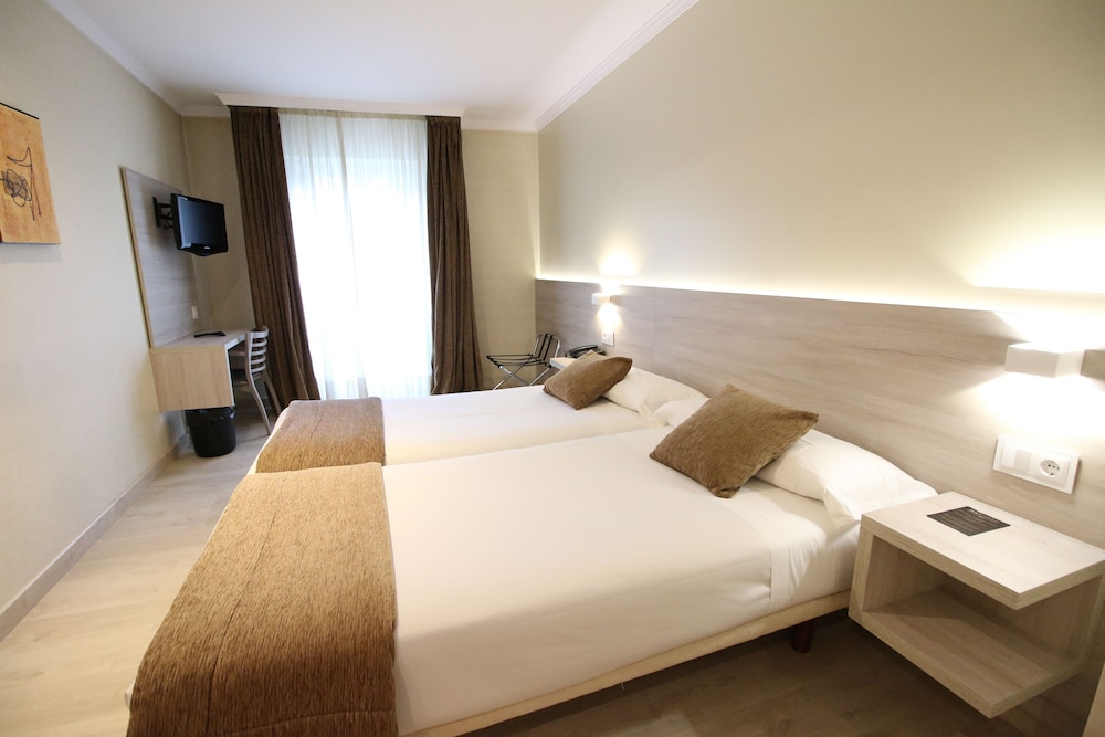 Double Room - Photo 1