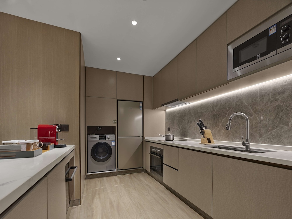 KING TWO BEDROOM APARTMENT - Photo 4