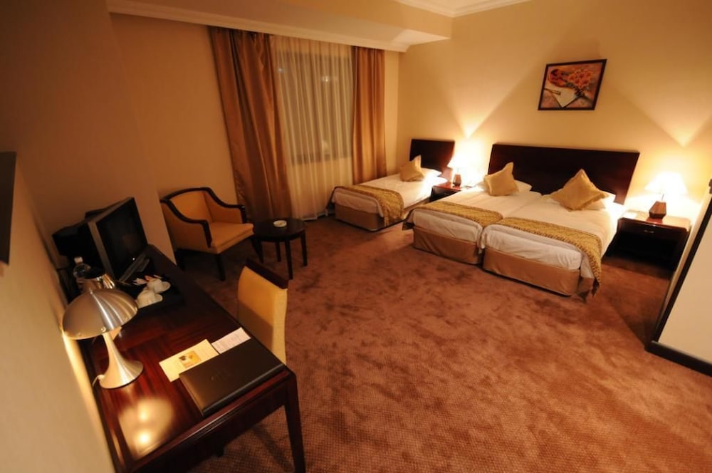 Comfort Triple Room
