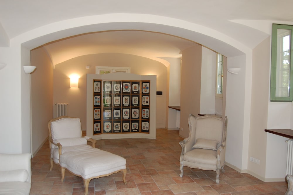 Villa - Photo 4