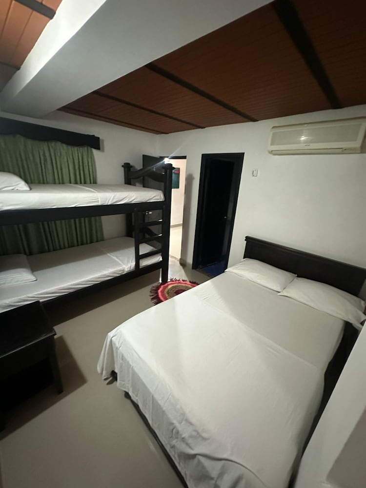 Basic Quadruple Room photo 1