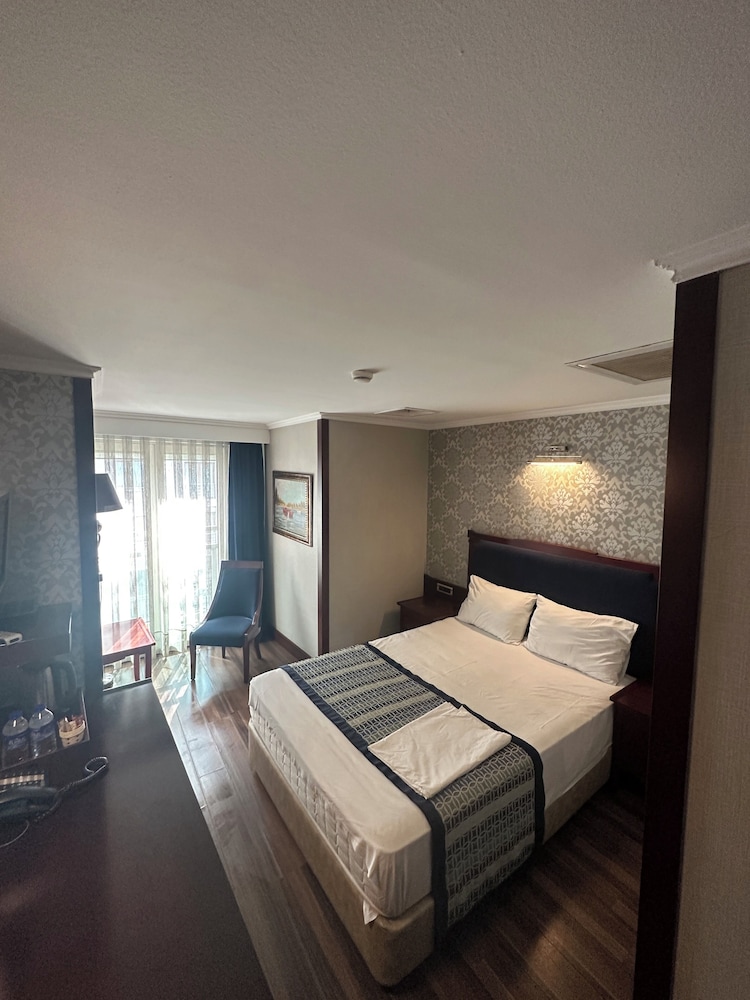 Economy Double Room, Smoking, City View photo 1