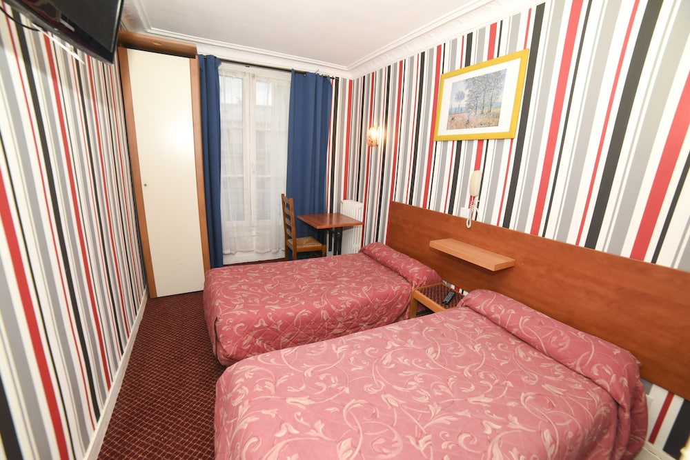Family Quadruple Room, 2 Double Beds photo 2