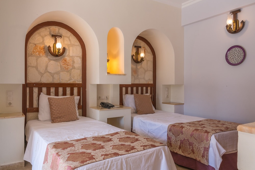 Chambre Standard avec lits jumeaux, vue partielle sur la mer