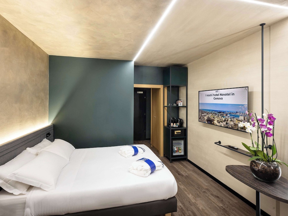 Superior Room, 1 King Bed with Sofa bed photo 2
