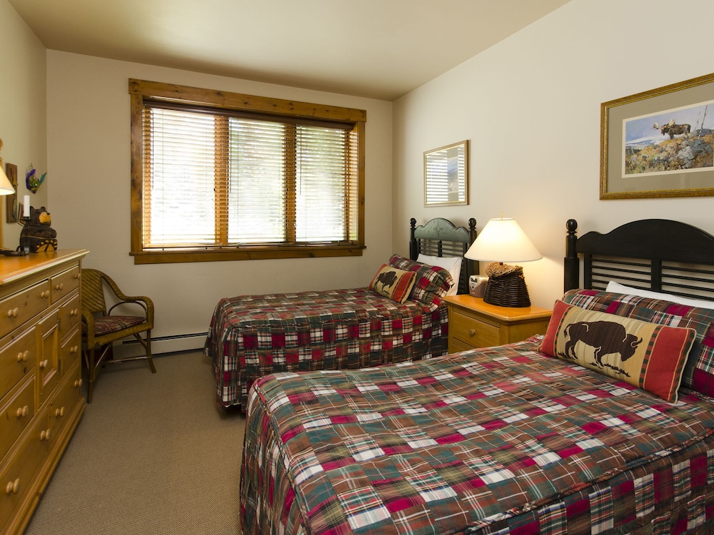 Condo, 4 Bedrooms, Mountain View (3.5 Bathrooms) photo 1