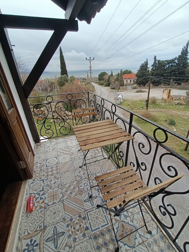 Design Triple Room, Sea View - Photo 4