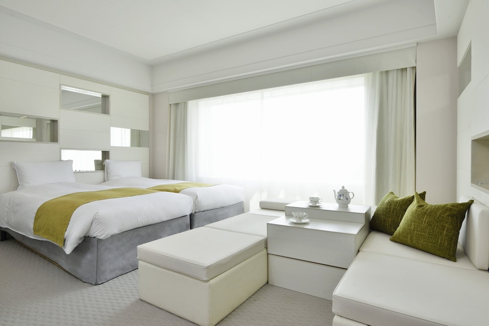 Standard Room - Lower Floor - Non-Smoking (extra beds for person over age of 7)