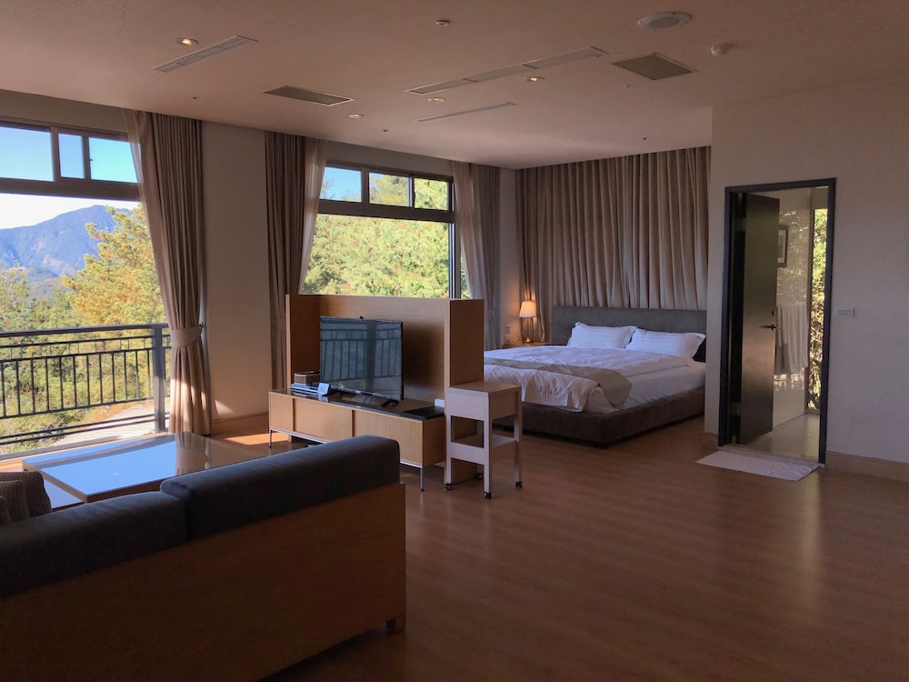 Super Deluxe Double Room