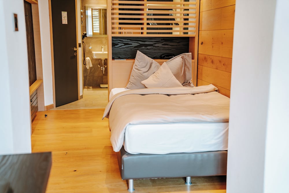 Deluxe Single Room, Mountain View