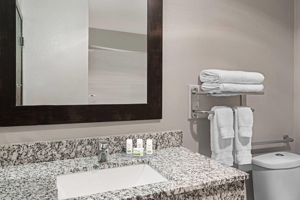 Ramada by Wyndham Cedar Rapids South, Fotografia 4