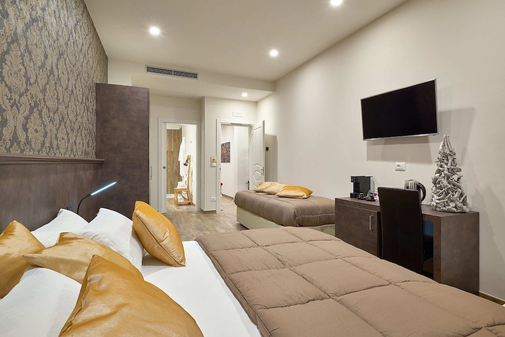 Luxury Triple Room photo 1