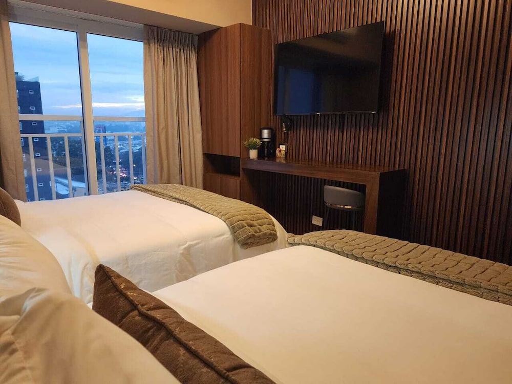Business Double Room, 1 Bedroom, Ensuite, City View photo 3