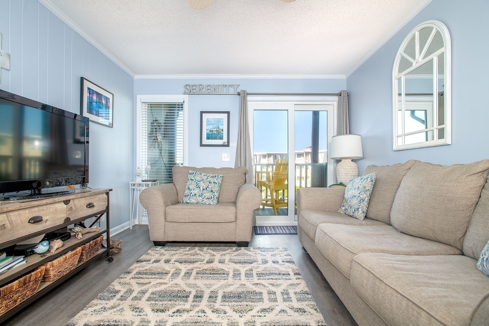 Condo, 2 Bedrooms
