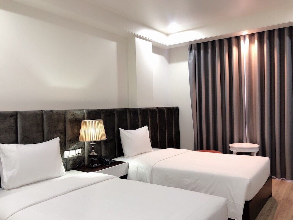 Deluxe Twin Room photo 2