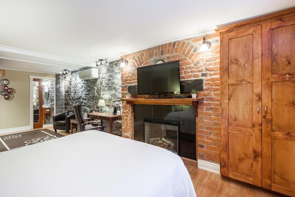 Superior Room, 1 Queen Bed - Photo 1