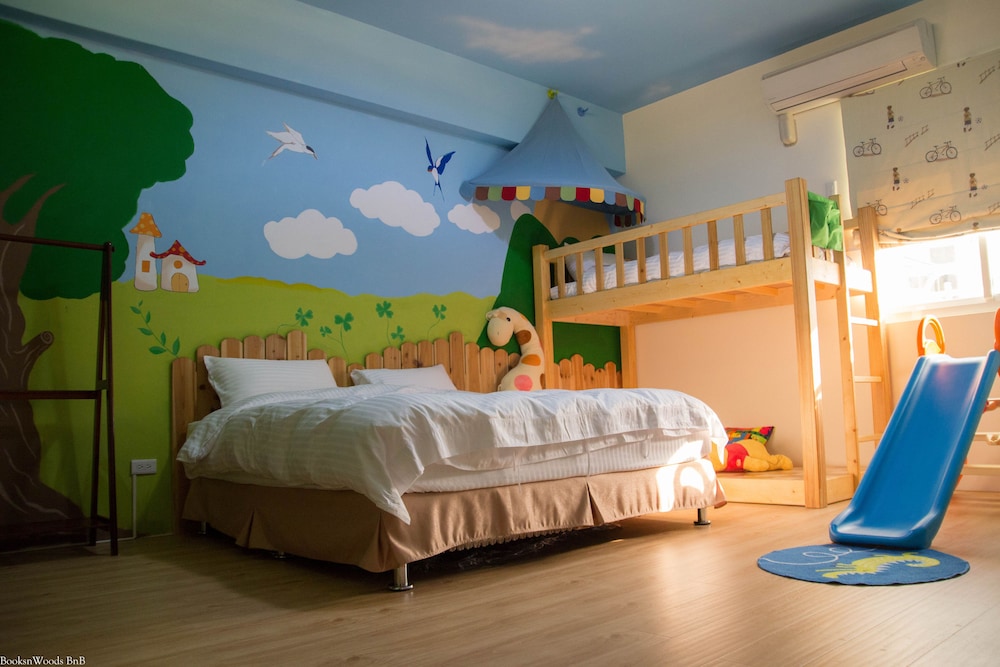 Triple Room with Slide photo 2