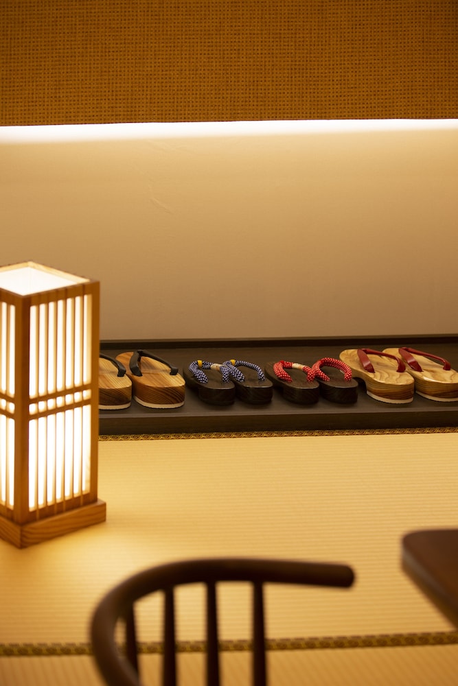 Tatami Suite Double Room - Photo 16