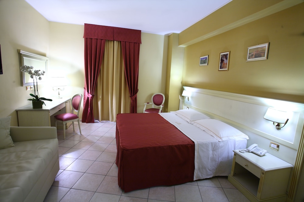 Standard Triple Room photo 1
