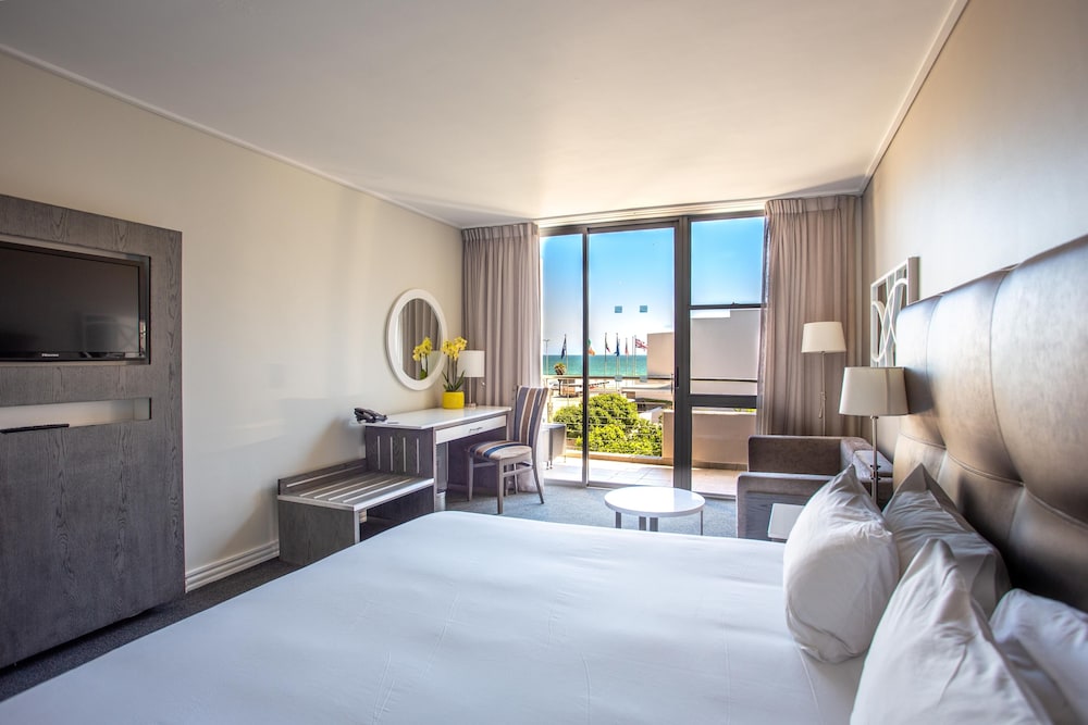 Partial Sea Facing King or Twin Room - Photo 1
