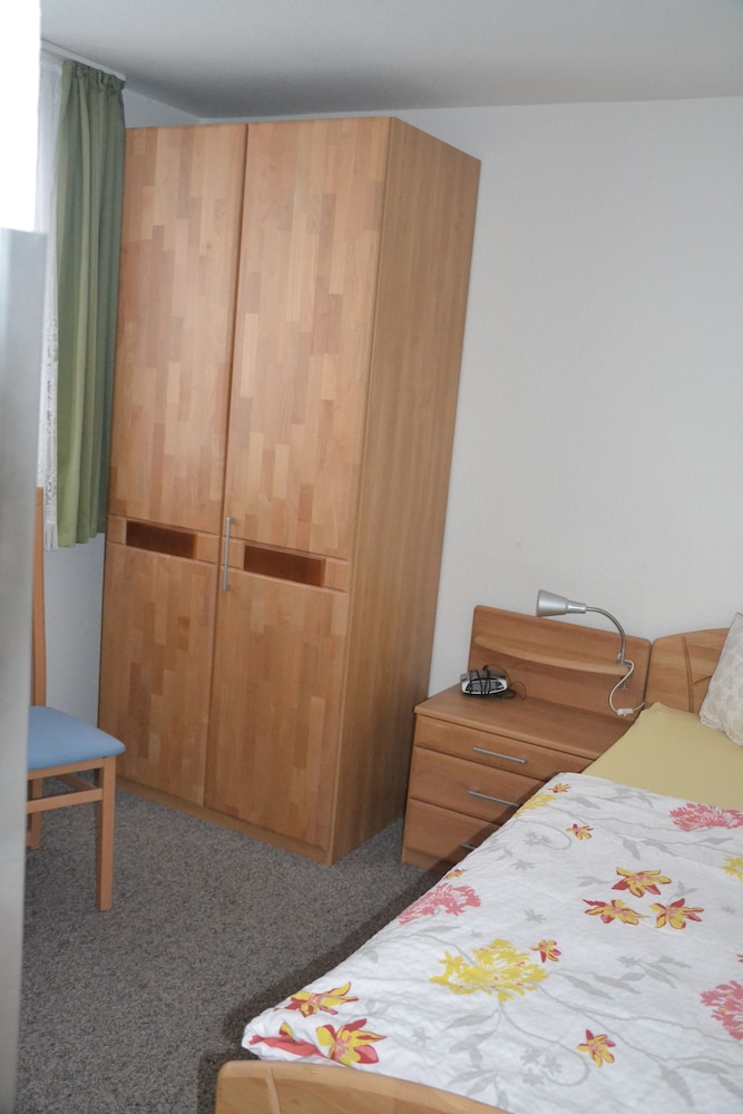 Apartment (No 2) photo 2