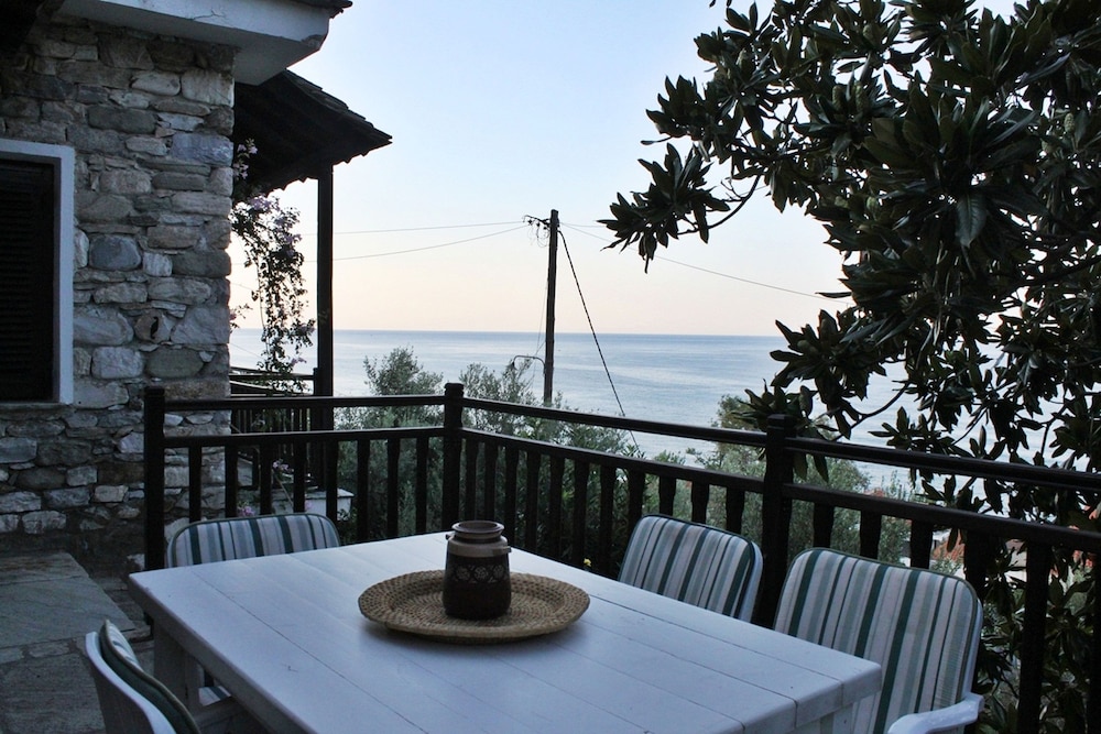 Villa, 3 Bedrooms, Sea View photo 2