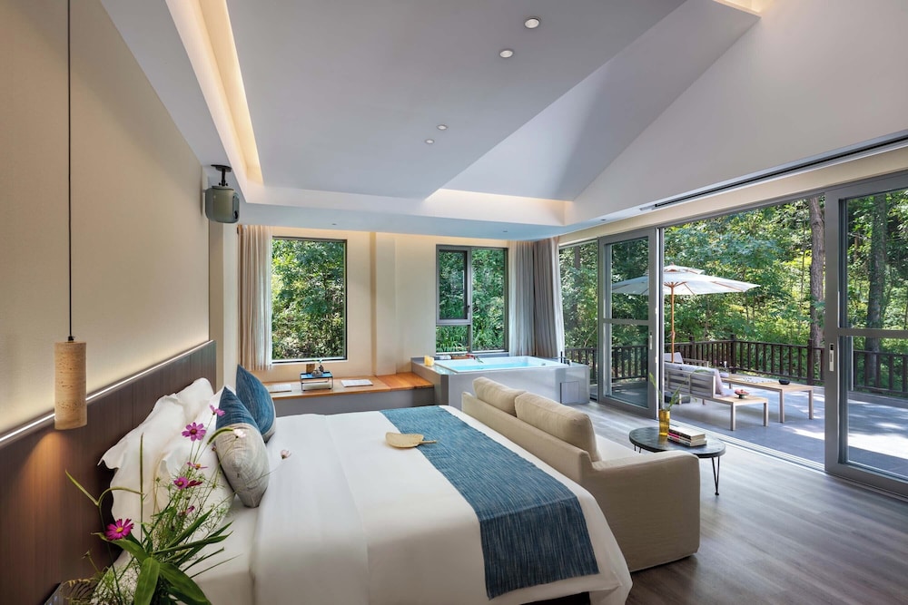 Superior Double Room, Hill View photo 1