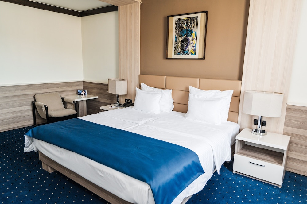 Superior Room - Photo 8