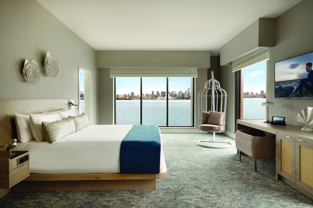 Ocean View Suite - Photo 1