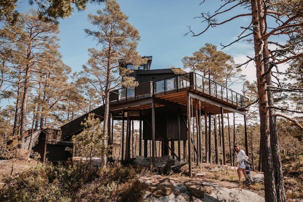 Cabin photo 1