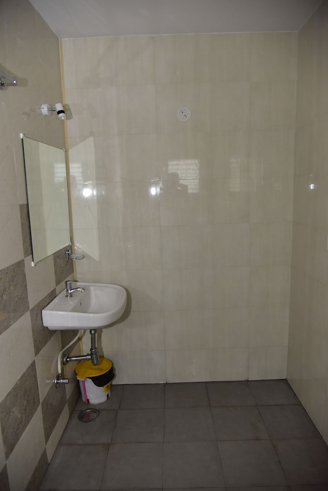 Luxury Apartment, Multiple Beds, Kitchen, Corner photo 3