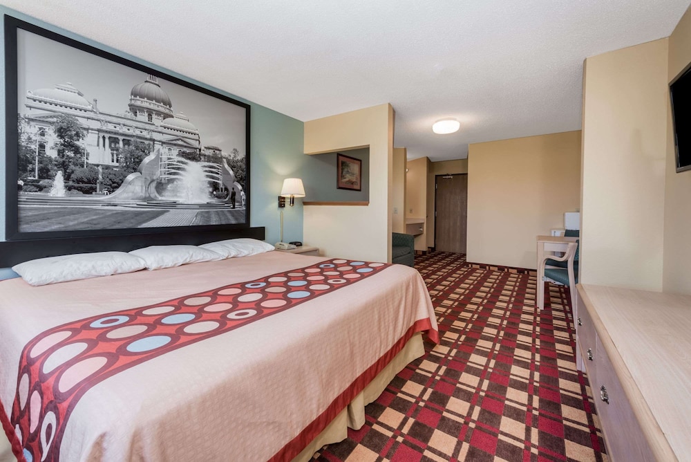 Efficiency, Room, 1 King Bed, Non Smoking - Photo 1