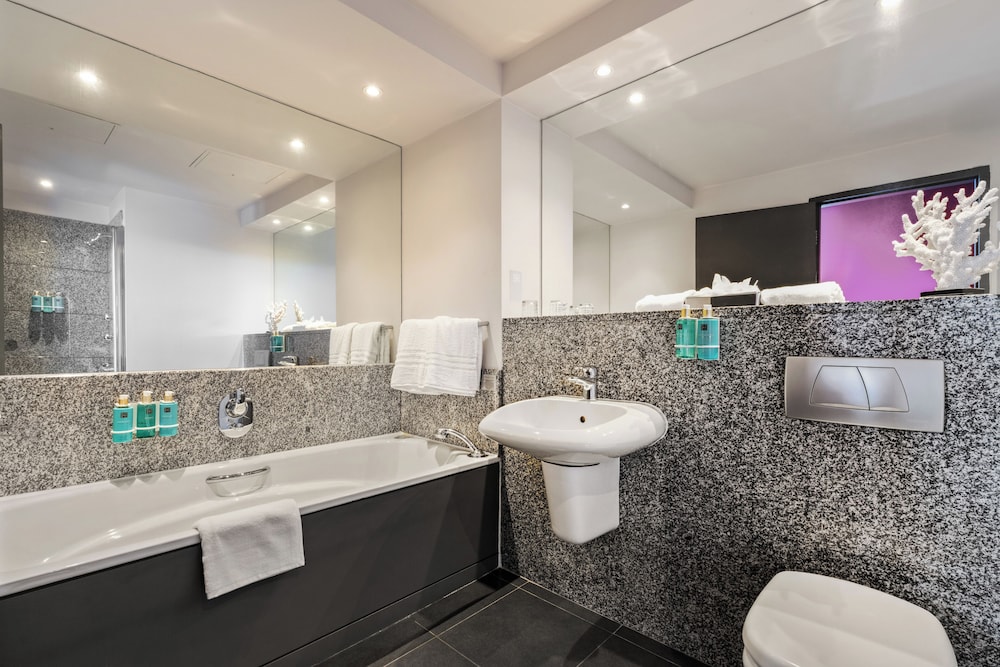 Junior Suite - Photo 14