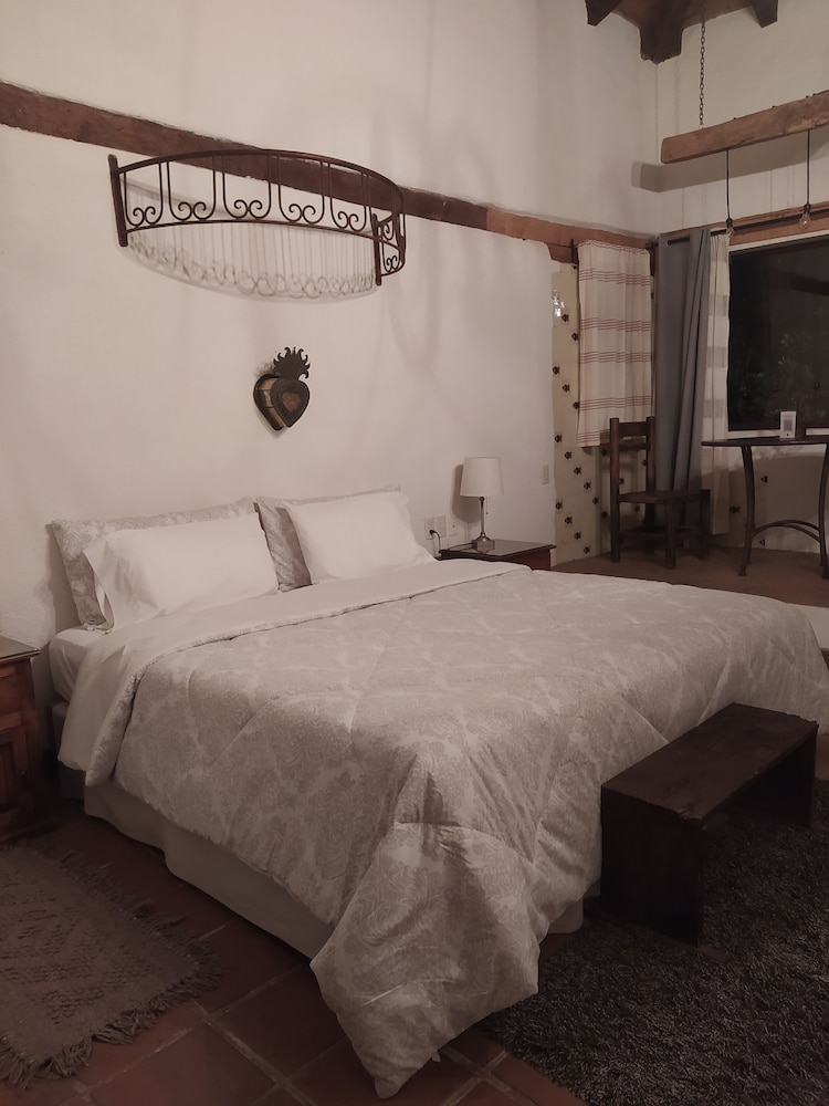 Deluxe Double Room photo 3