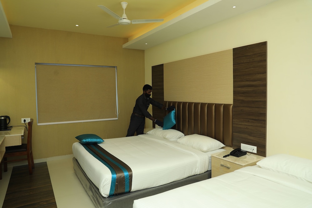 Deluxe Triple Room - Photo 2