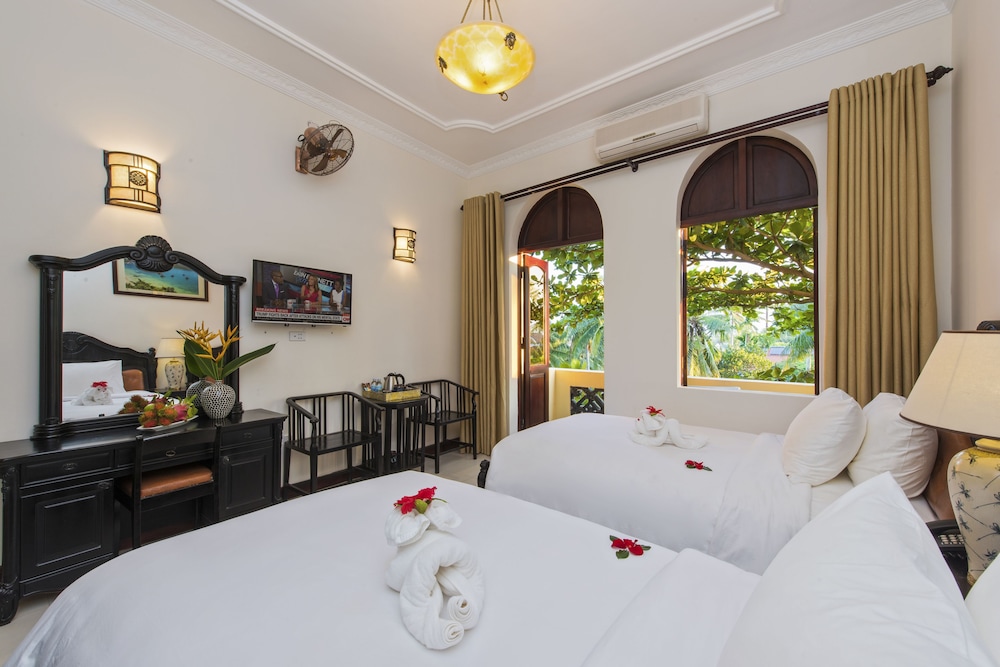 Signature Double Room, Balcony, River View