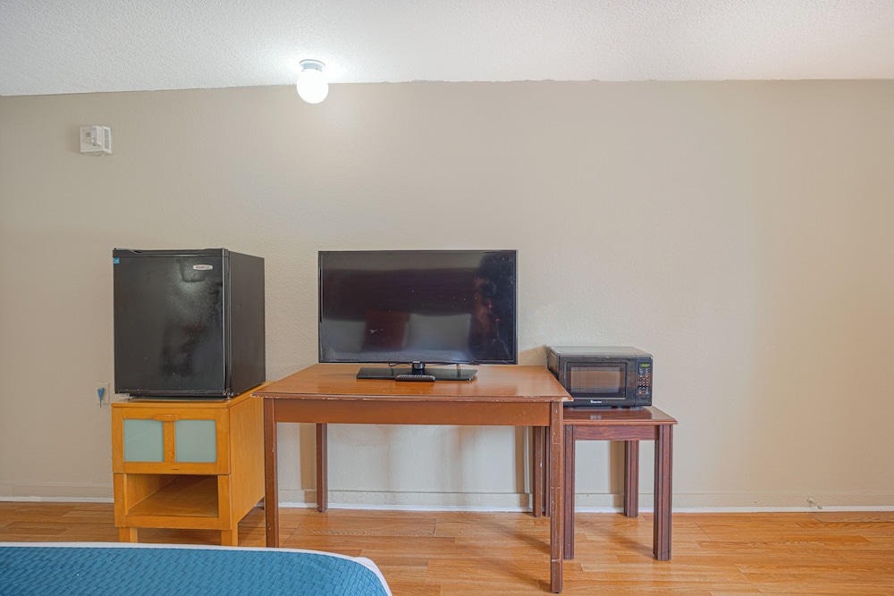 Liberty Inn and Suites Orlando - Kissimmee near Disney World, Photo 9